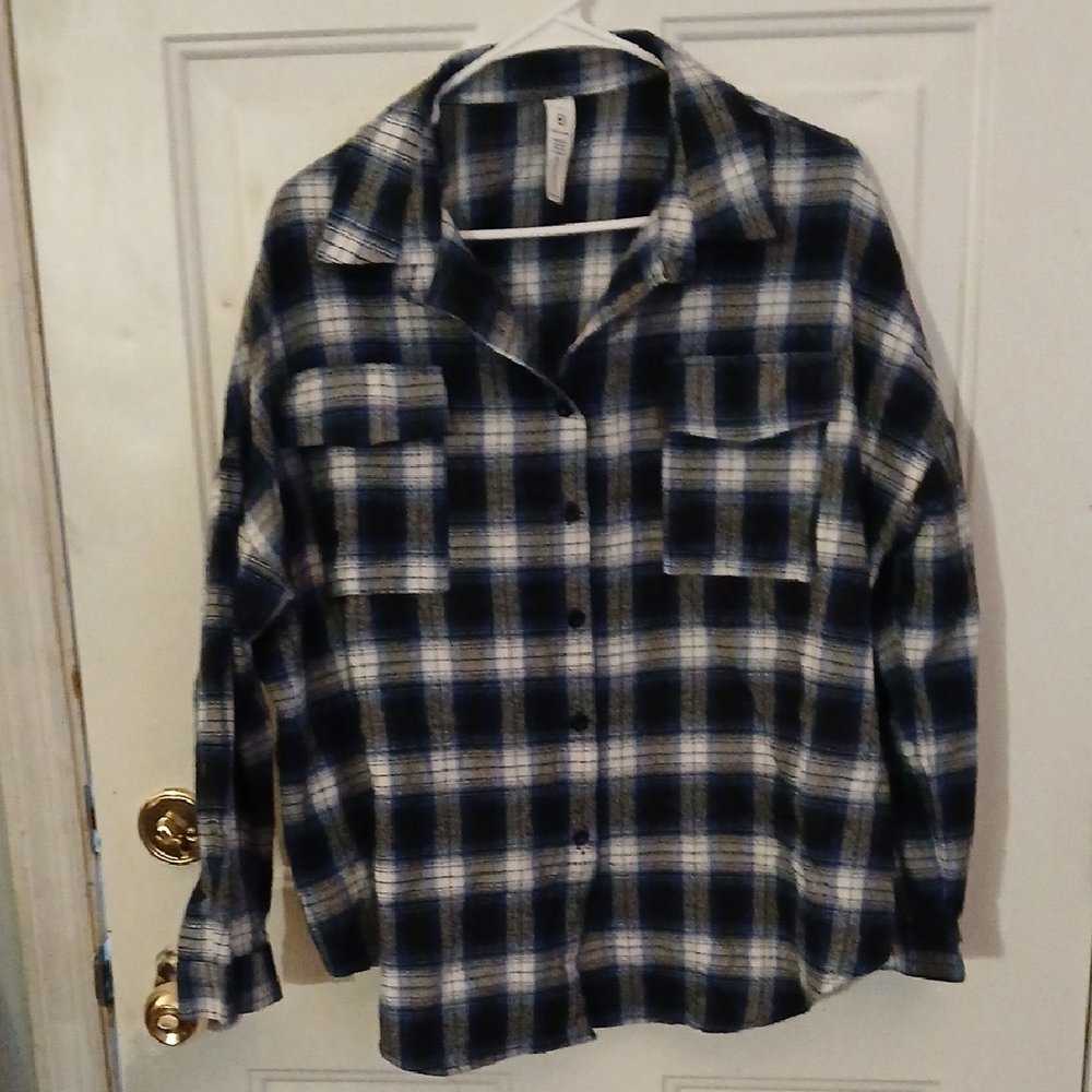B Size L Plaid Button Down Shirt - Blue and White